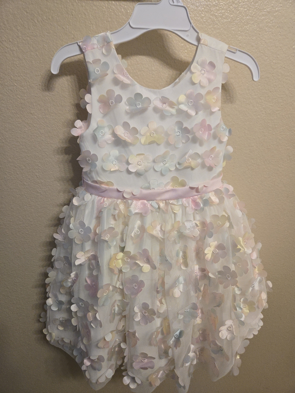 Jessica Simpson Girls' White Pastel Flower Appliquรฉ Dress